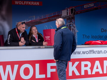 WOLFFKRAN präsentiert Innovation und Nachhaltigkeit auf den Vertikal Days 2025