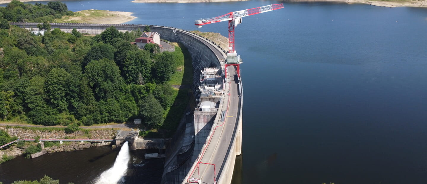 <h4>Cr&ecirc;te &eacute;troite. Grand WOLFF.</h4>