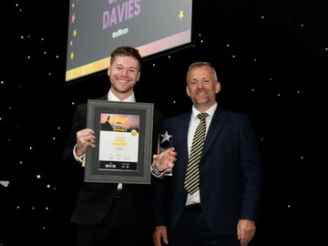Jake Davies wins Apprentice Mentor of the Year Award