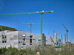 Three WOLFF cranes build new Palm Paper Plant in Aalen